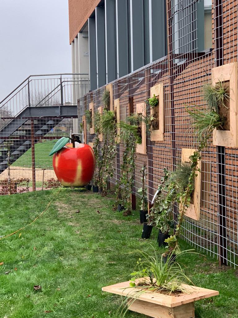 groene gevel de Lingeborgh in aanbouw