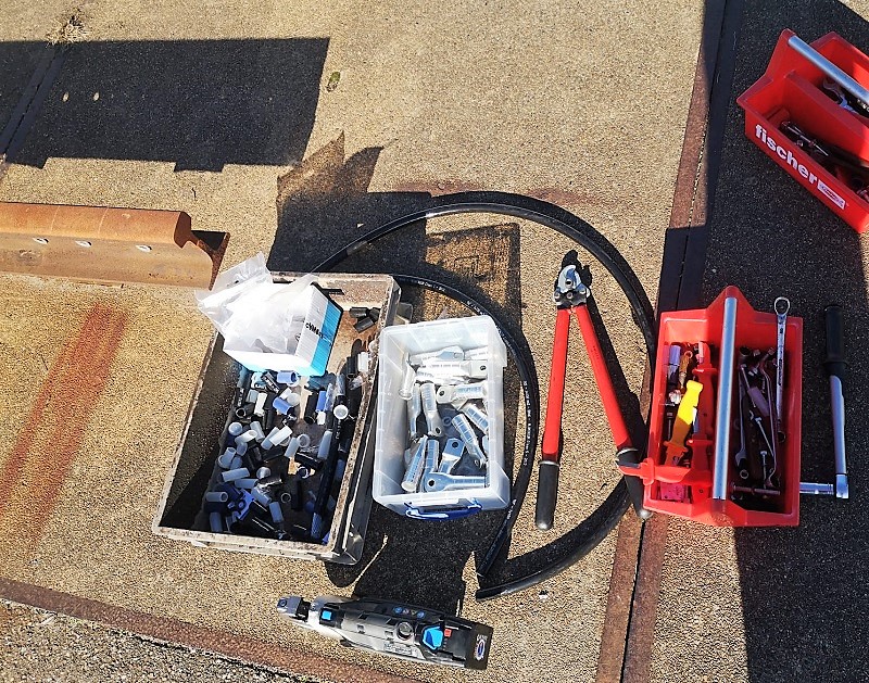 gereedschap voor werken aan rails